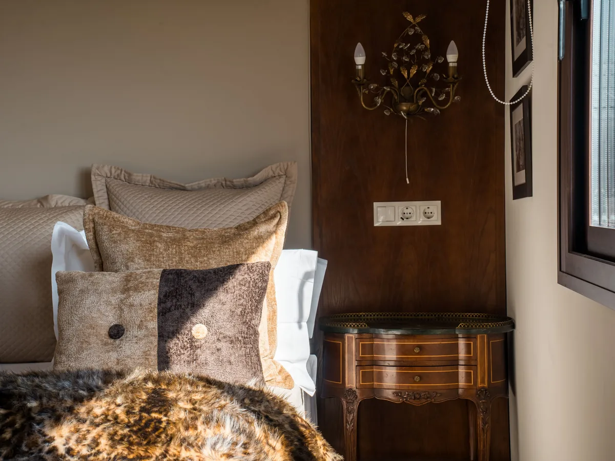 A guest room at the finca lodge